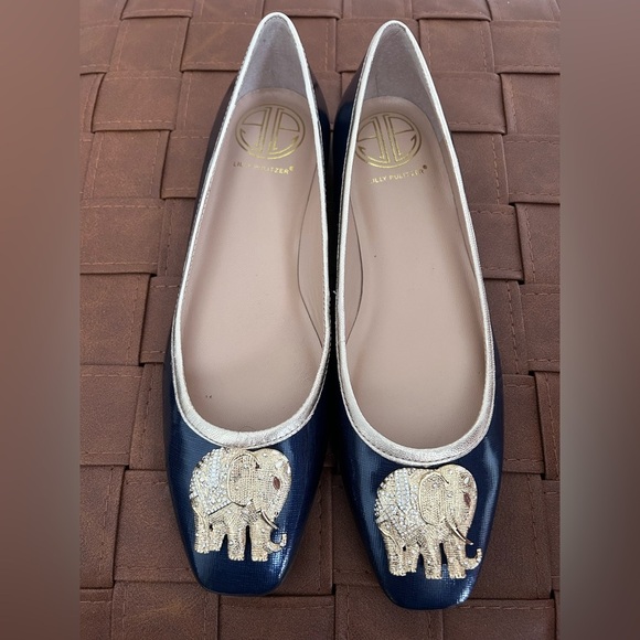 Lilly Pulitzer Blue Patent Leather Flats w/Jewel Gold Metal Elephant Detail 7.5 - Picture 1 of 8